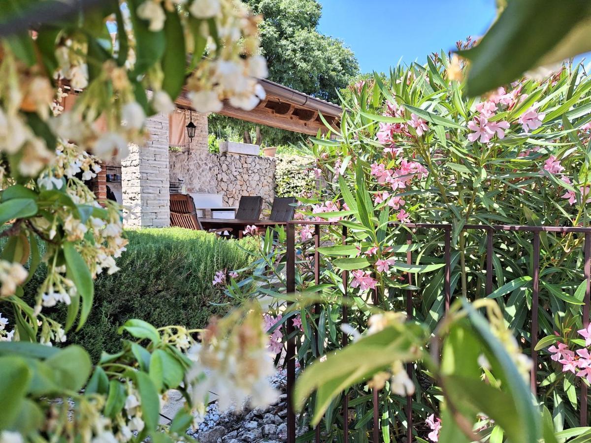 Villa Aurelia Zman ภายนอก รูปภาพ